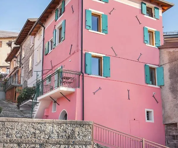 Casa Rosa Rosadalake