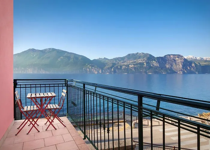 Casa Rosa Rosadalake * Brenzone sul Garda